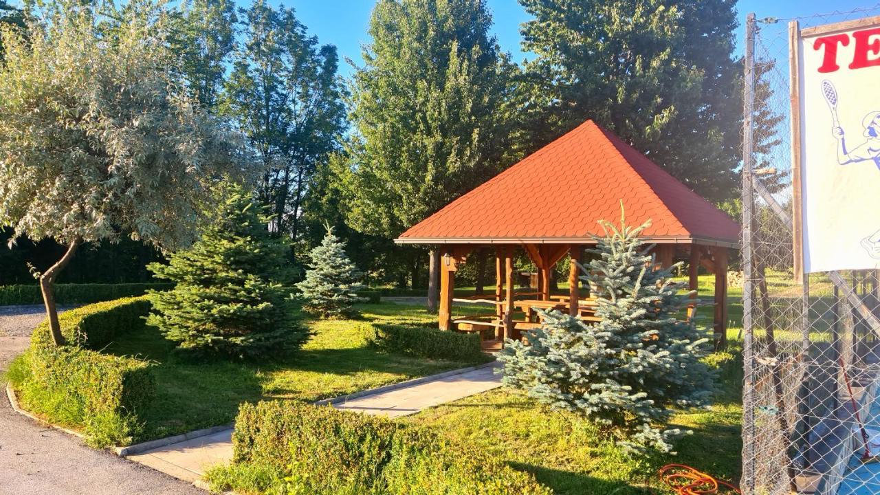 Sedra Holiday Resort-Adults Only-Bed & Breakfast 拉科维察 外观 照片