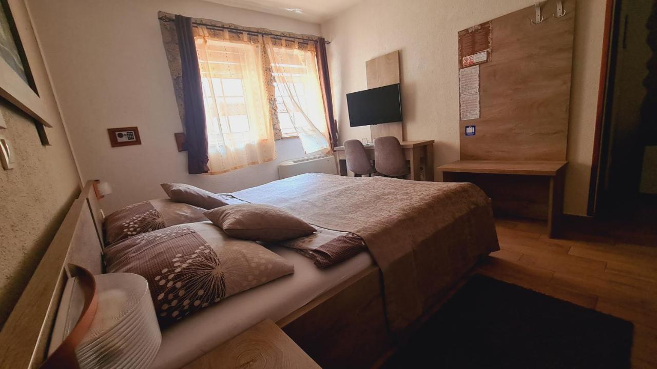 Sedra Holiday Resort-Adults Only-Bed & Breakfast 拉科维察 外观 照片