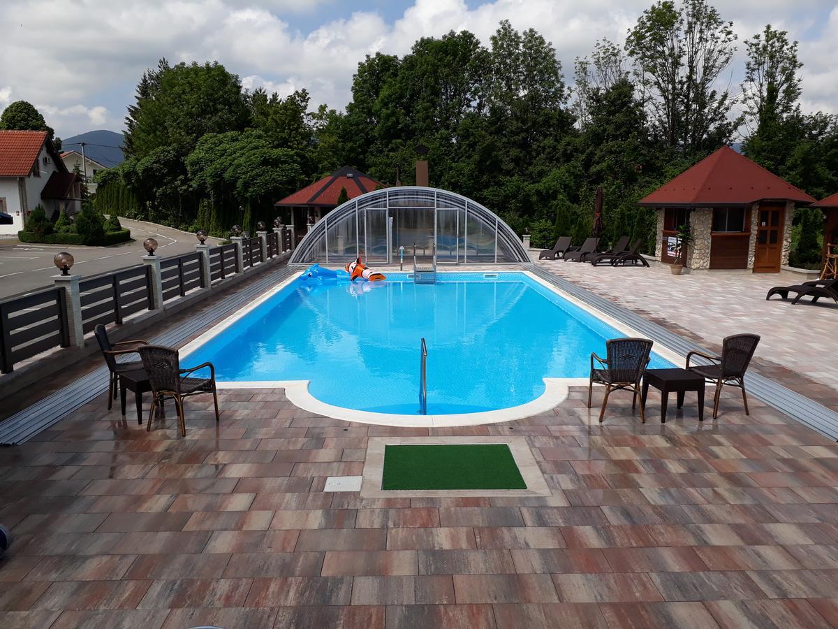 Sedra Holiday Resort-Adults Only-Bed & Breakfast 拉科维察 外观 照片